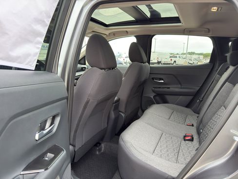 New 2026 Nissan Kicks SV w/ SV Premium Package image 30