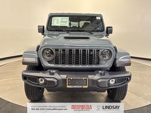 New 2026 Jeep Gladiator Sport image 3
