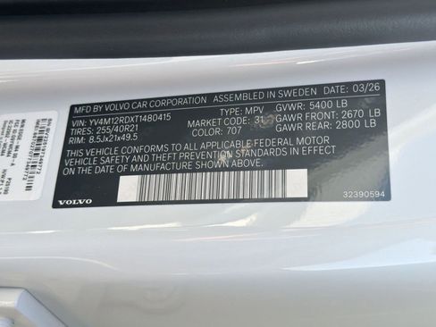 New 2026 Volvo XC60 B5 Ultra w/ Climate Package AWD/4WD image 18