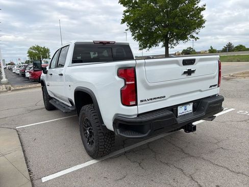 New 2026 Chevrolet Silverado 2500 ZR2 w/ LPO, Dark Essentials Package AWD/4WD image 5