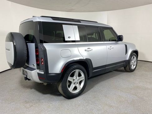 Used 2020 Land Rover Defender 110 SE AWD/4WD image 5