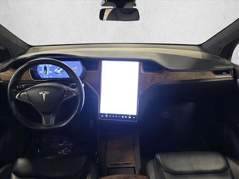 Used 2020 Tesla Model X Long Range image 9