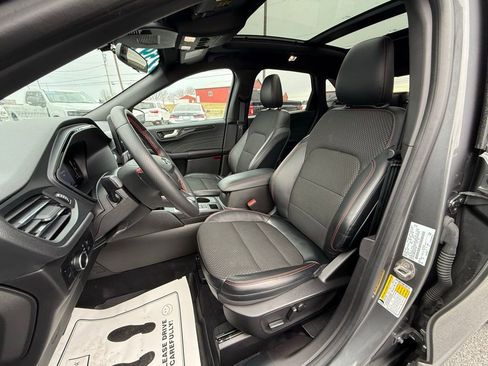 Used 2023 Ford Escape ST-Line w/ Tech Pack #1 image 14