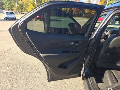 Used 2022 Chevrolet Equinox RS w/ LPO, Floor Liner Package image 23