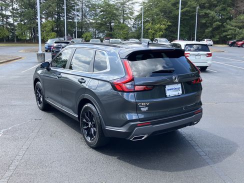 Used 2025 Honda CR-V Sport image 8