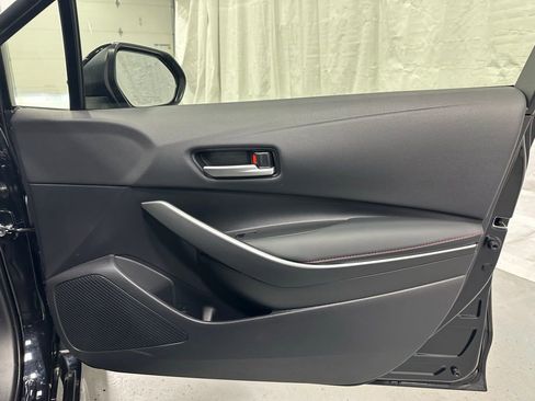 Used 2025 Toyota Corolla SE image 56