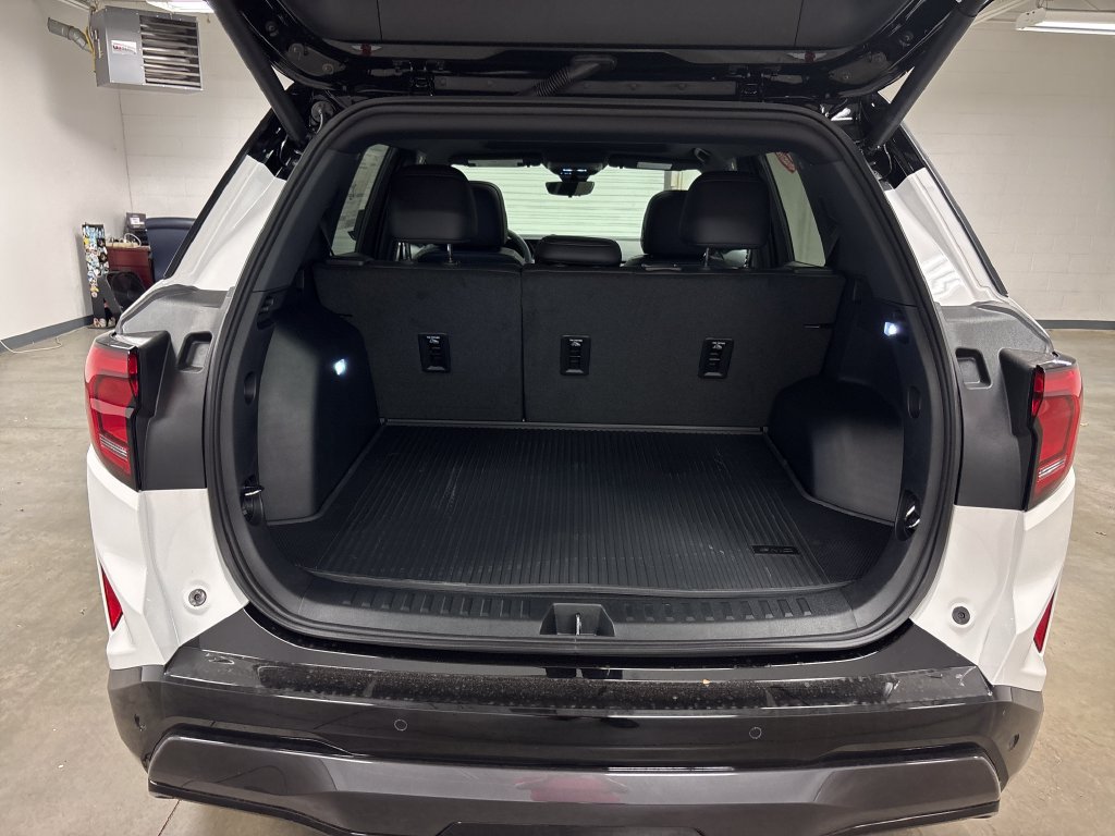 New 2026 GMC Terrain AT4 w/ Convenience Package III AWD/4WD image 16