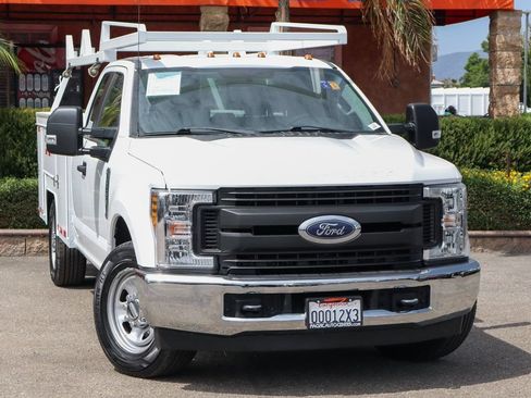 Used 2018 Ford F350 XL w/ Power Equipment Group RWD image 2