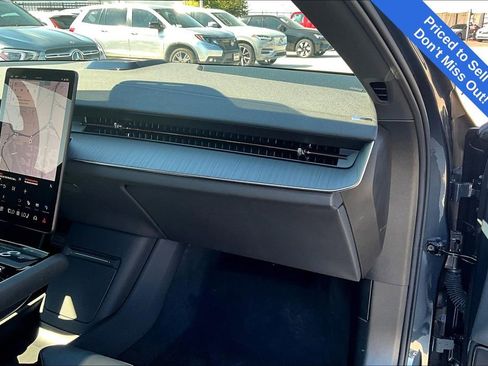 Used 2025 Polestar Polestar 3 image 21