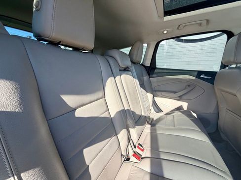 Used 2014 Ford Escape Titanium w/ Equipment Group 401A image 17