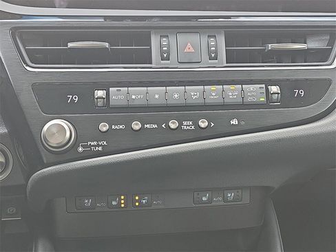 New 2025 Lexus ES 350 w/ Premium Package image 23