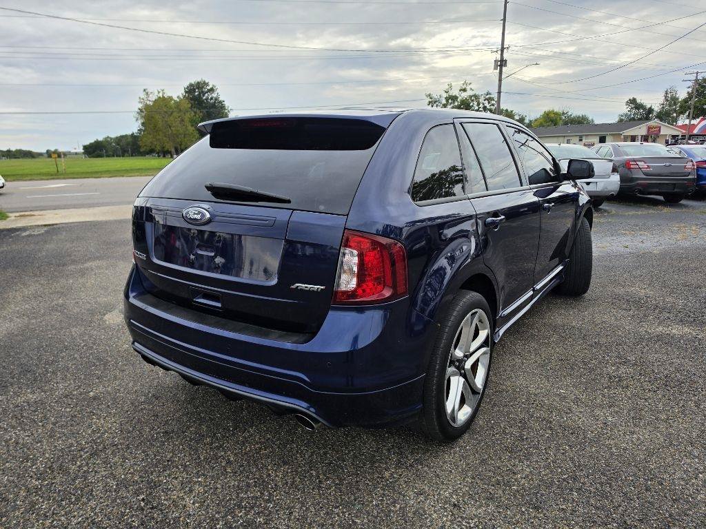 Used 2011 Ford Edge Sport w/ Driver Entry Pkg FWD image 2