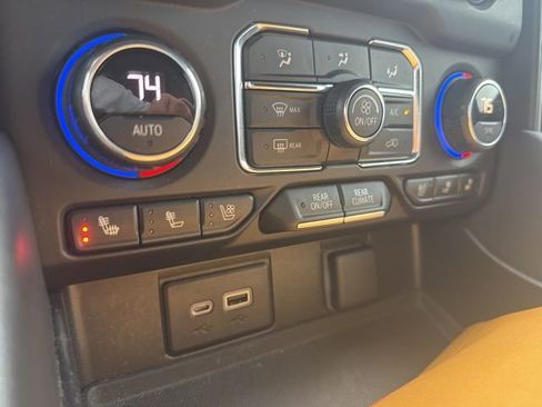 Used 2021 Chevrolet Tahoe Premier image 14