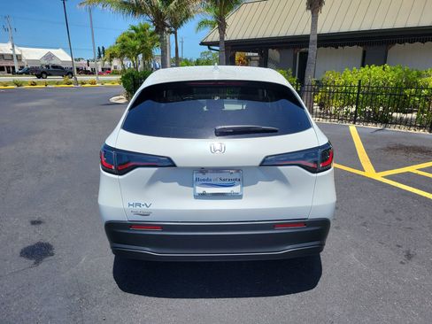 New 2027 Honda HR-V LX image 6