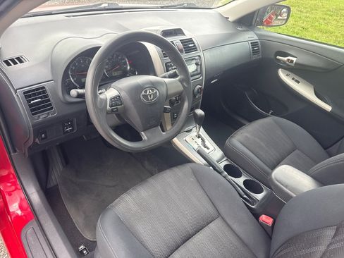 Used 2012 Toyota Corolla S FWD image 29