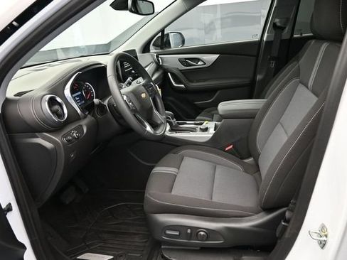 New 2026 Chevrolet Blazer LT w/ Convenience Package AWD/4WD image 12