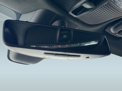 Used 2019 Mercedes-Benz C 300 Sedan image 19