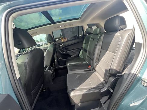Used 2020 Volkswagen Tiguan SEL AWD/4WD image 25