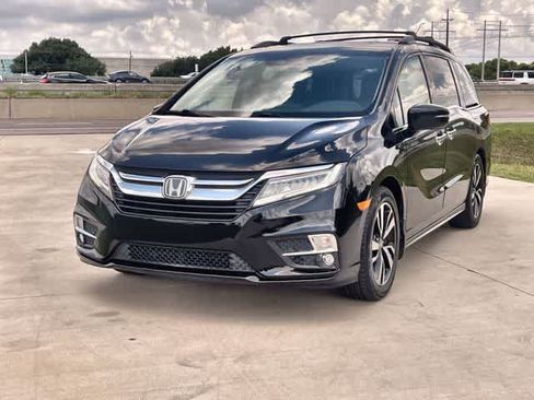 Used 2020 Honda Odyssey Elite image 2