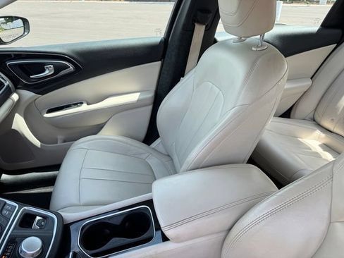 Used 2015 Chrysler 200 C FWD image 7