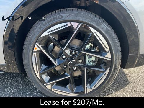 New 2025 Kia K4 GT-Line image 10