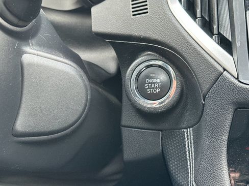 Used 2023 Subaru Forester Premium AWD/4WD image 21
