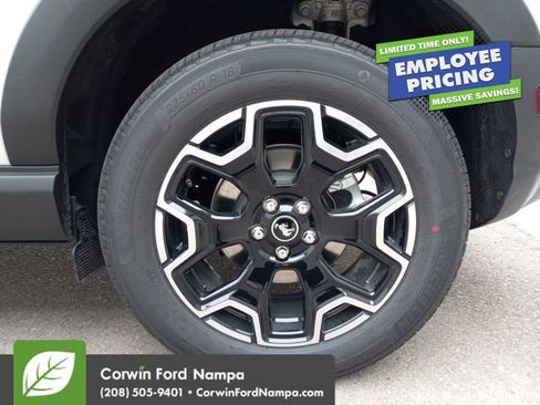 New 2025 Ford Bronco Sport Outer Banks w/ Outer Banks Tech Package+ AWD/4WD image 31