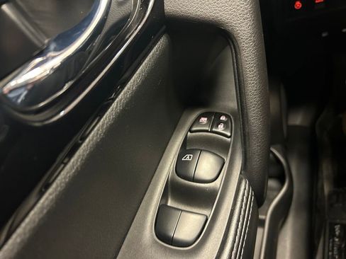 Used 2021 Nissan Rogue Sport SL w/ Premium Package image 15