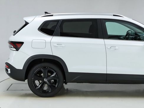 New 2026 Volkswagen Taos SEL image 49