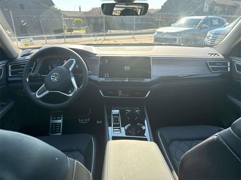 New 2026 Volkswagen Atlas SEL Premium R-Line AWD/4WD image 16