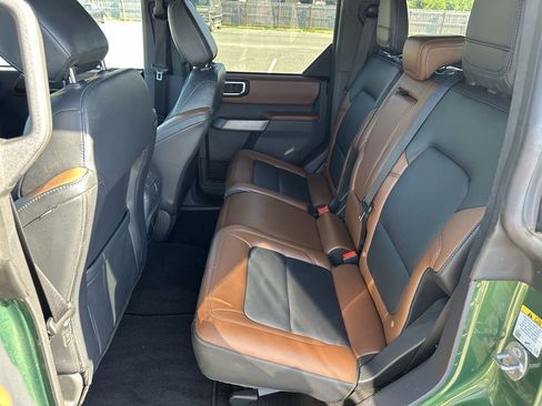 Used 2023 Ford Bronco Outer Banks w/ Sasquatch Package AWD/4WD image 19
