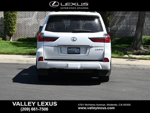 Used 2018 Lexus LX 570 4WD w/ Luxury Package image 5