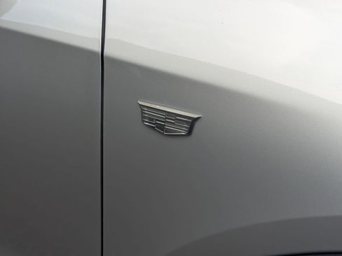 Used 2019 Cadillac XT4 Premium Luxury image 7