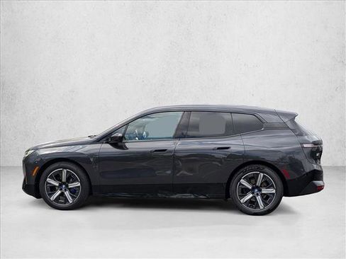 Certified 2022 BMW iX xDrive50 w/ Premium Package AWD/4WD image 9