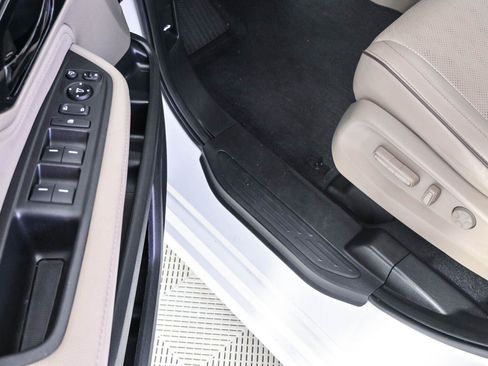 Used 2022 Honda Odyssey Elite image 7