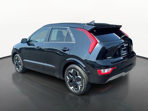 Used 2023 Kia Niro Wind w/ Wind Preserve Package FWD image 5