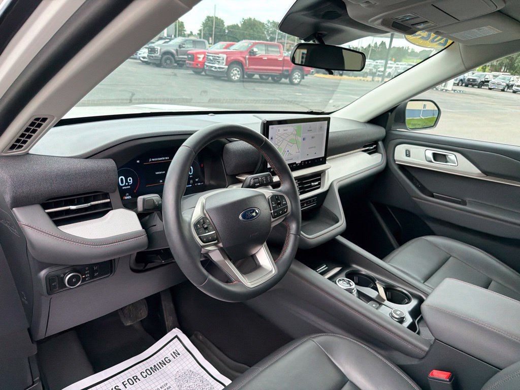 Certified 2025 Ford Explorer Active w/ Active Comfort Package AWD/4WD image 10