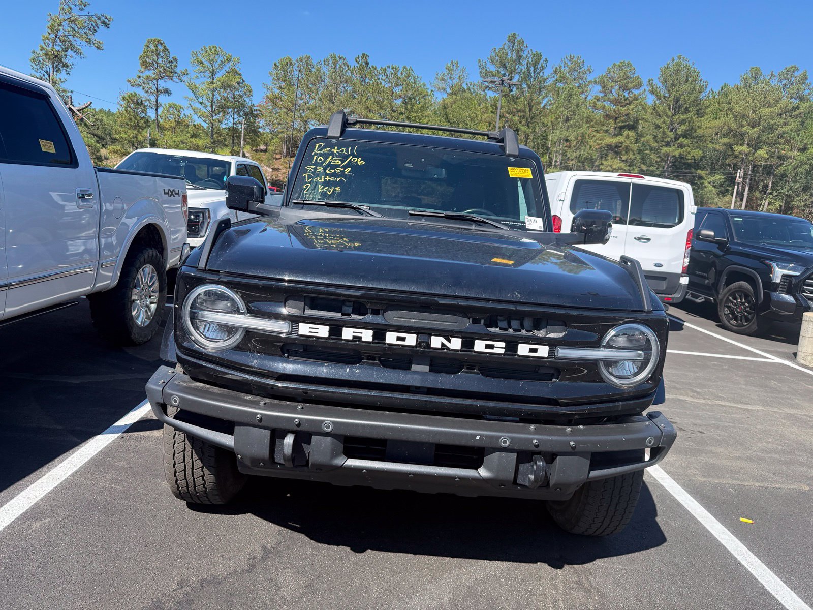 Used 2022 Ford Bronco Outer Banks AWD/4WD image 2