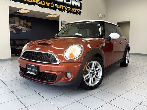 Used 2011 MINI Cooper S image 39