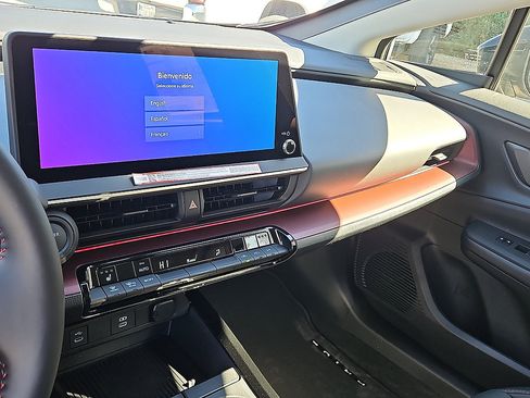New 2026 Toyota Prius Plug-In Hybrid FWD image 13