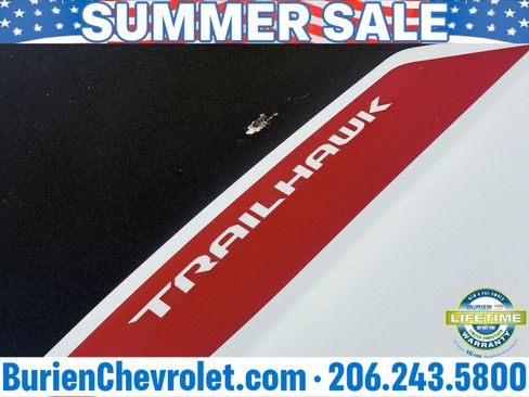 Used 2025 Jeep Compass Trailhawk AWD/4WD image 40