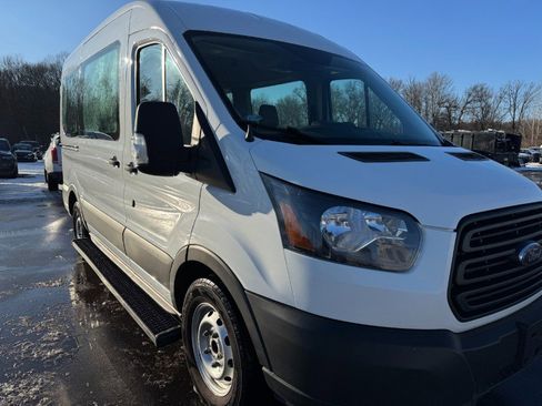 Used 2019 Ford Transit 150 XL image 12