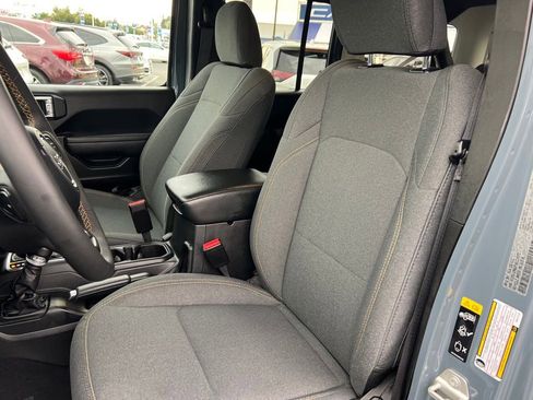 Used 2024 Jeep Wrangler Unlimited w/ Technology Group image 16