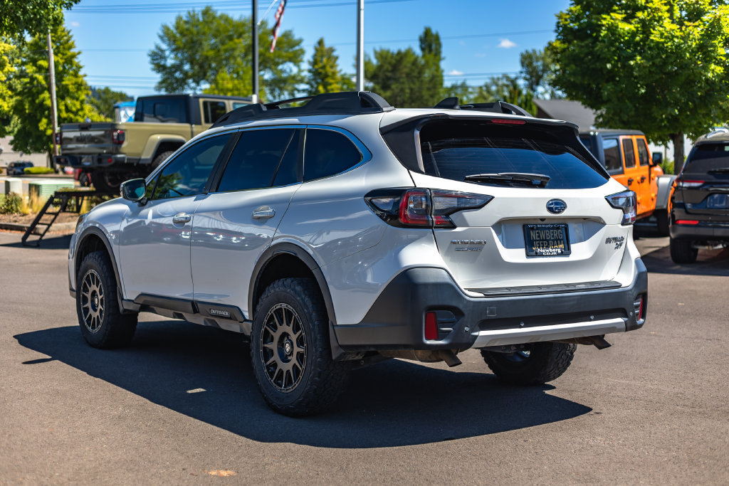 Used 2020 Subaru Outback Limited XT w/ Popular Package #2 AWD/4WD image 10
