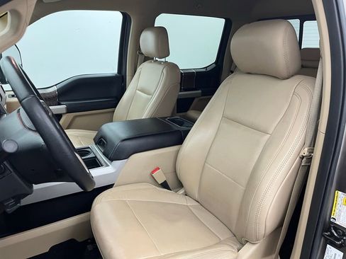 Used 2019 Ford F350 Lariat w/ Chrome Package image 19