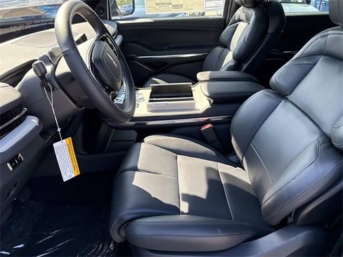 New 2025 Lincoln Navigator Reserve w/ Jet Appearance Package image 23