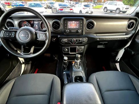 Used 2021 Jeep Wrangler Sport image 15