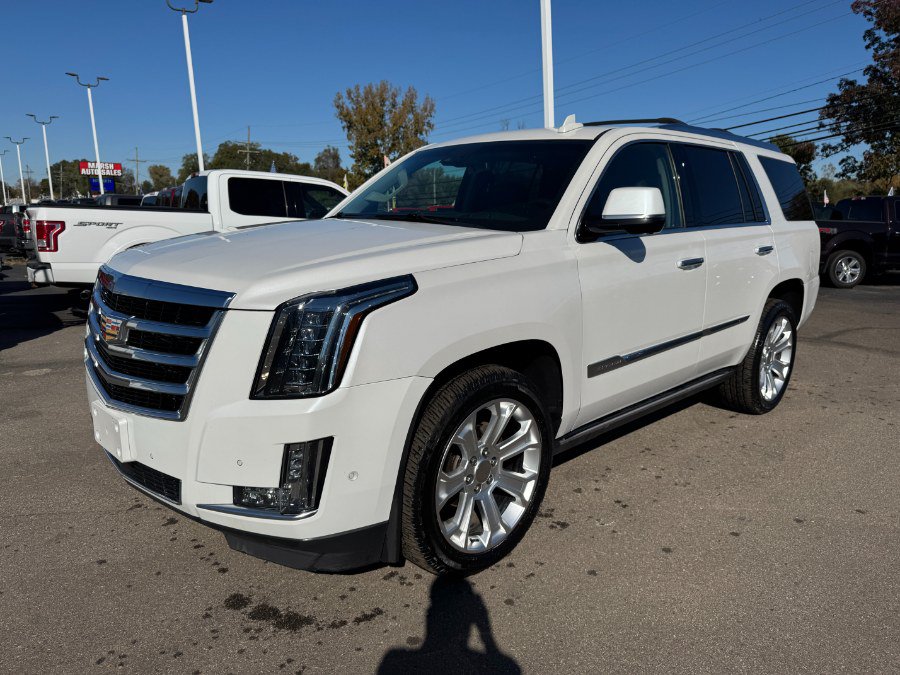 Used 2017 Cadillac Escalade Premium Luxury AWD/4WD image 1