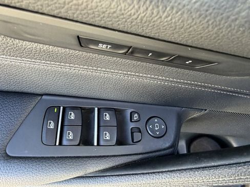 Used 2019 BMW 540i w/ M Sport Package RWD image 13