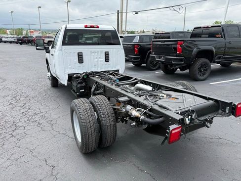 New 2026 Chevrolet Silverado 3500 W/T AWD/4WD image 5